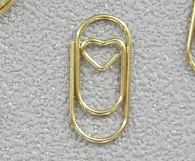 44502-G - Heart shaped paper clip